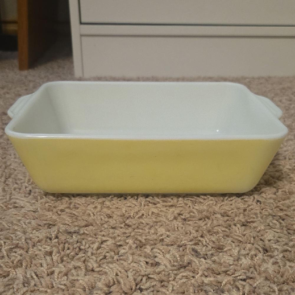 Pyrex Large Primary Refrigerator Dish